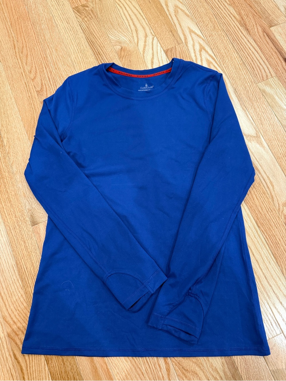 Cuddl Duds Blue Tee with Red Trim